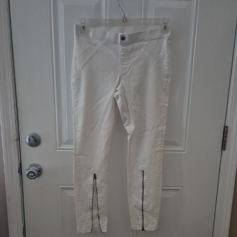 HUE White Jeans